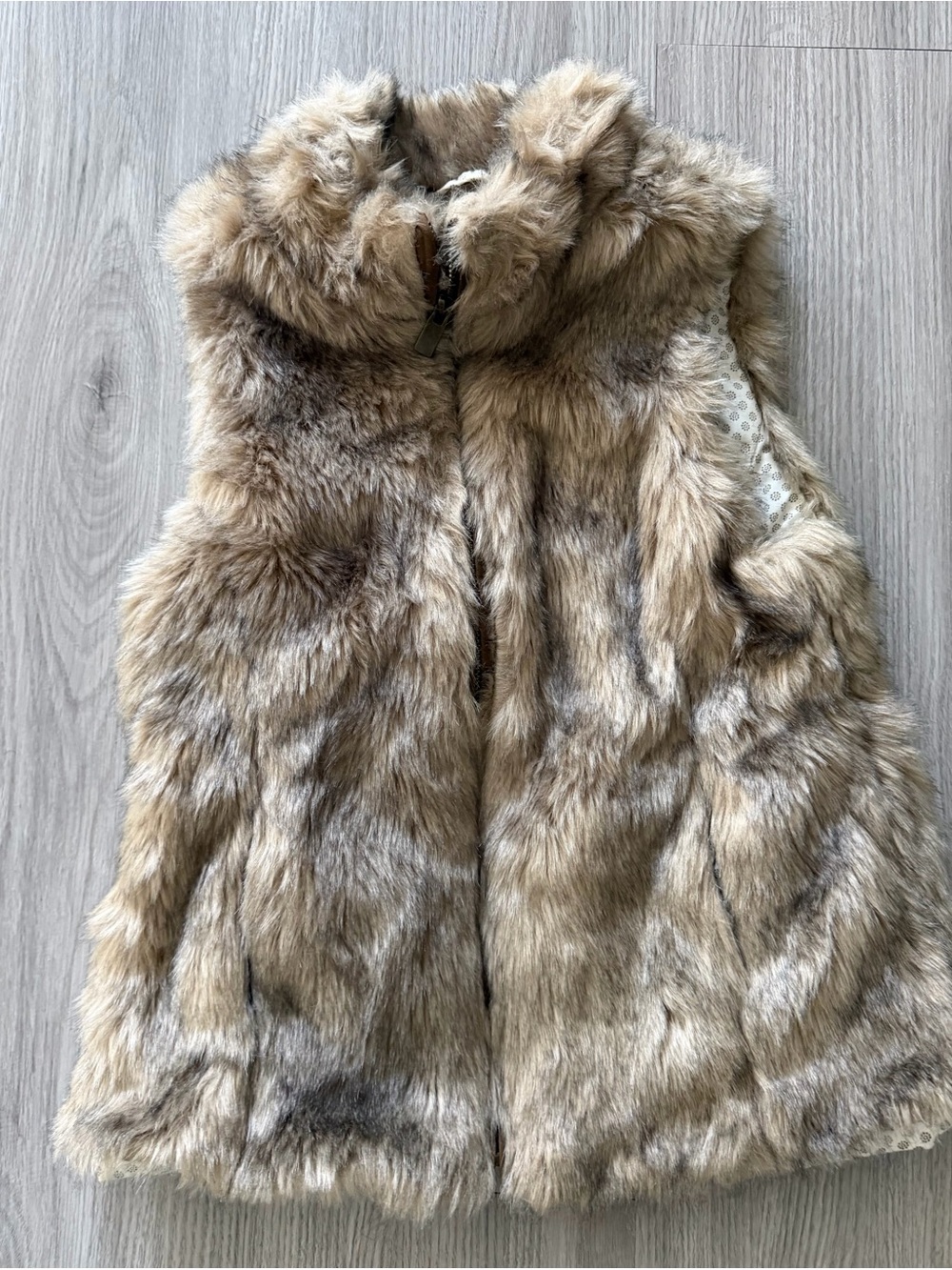 Zara Kids Faux Fur Vest in Taupe Blend